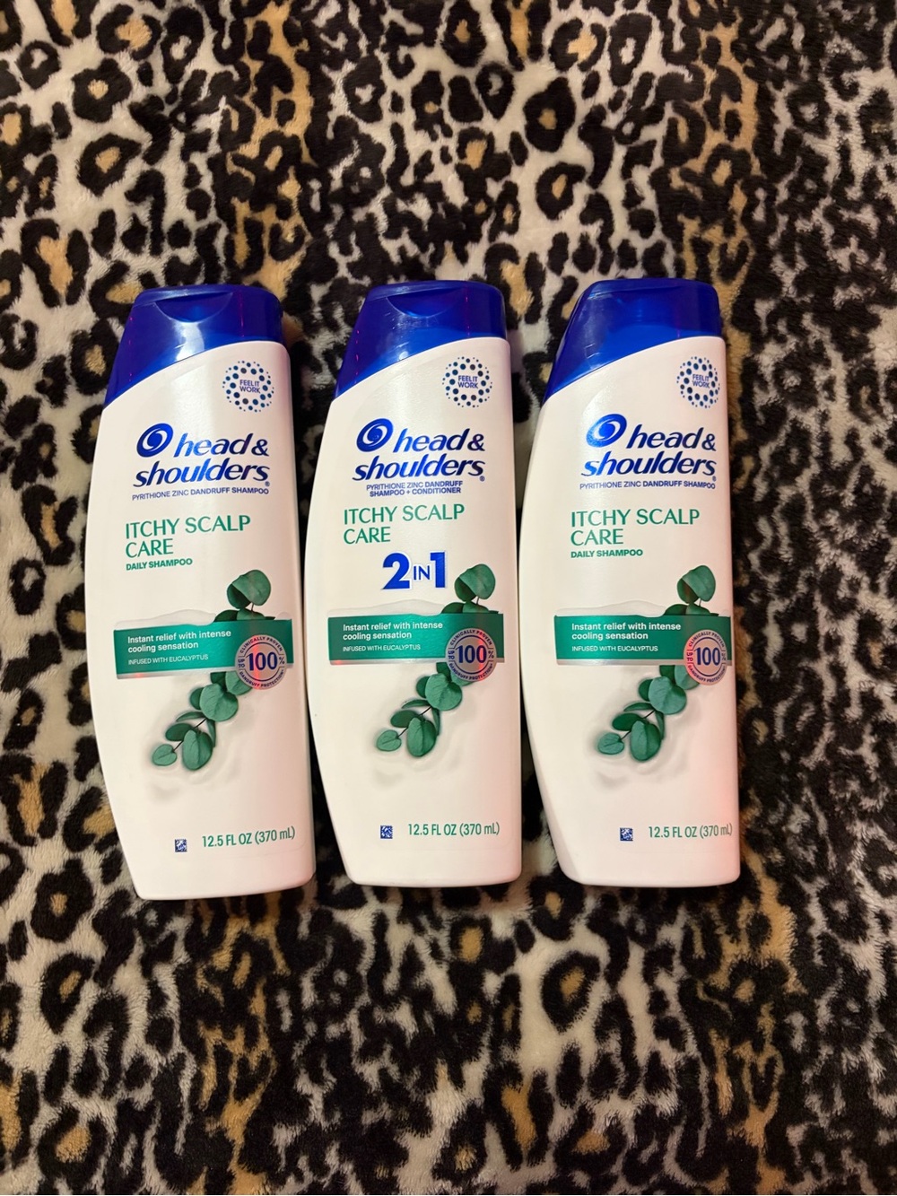 Itchy Scalp Care Daily Shampoo - White with Blue Cap
